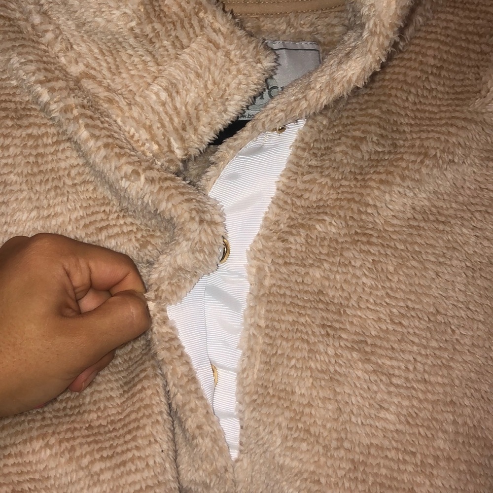 Fuzzy W Pullover - image 3